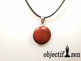 pendentif galet 2 cm en jaspe rouge