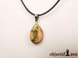 pendentif goutte d'eau en unakite