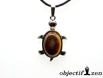 PENDENTIF "TORTUE" OEIL DE TIGRE